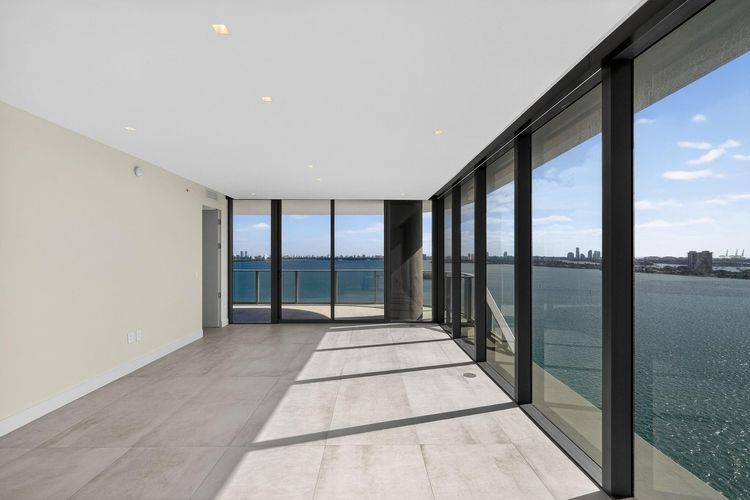 Aria Reserve South Tower #1807 image #8