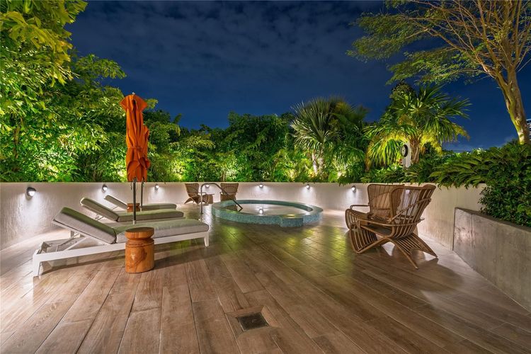 Aria Reserve South Tower #1807 image #90