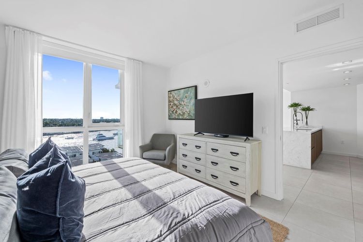 Tiffany House #607 image #10