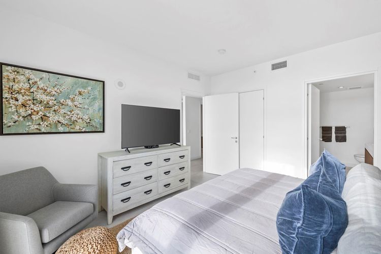 Tiffany House #607 image #11