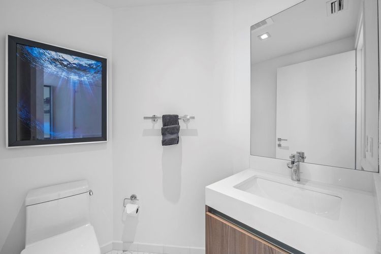 Tiffany House #607 image #15