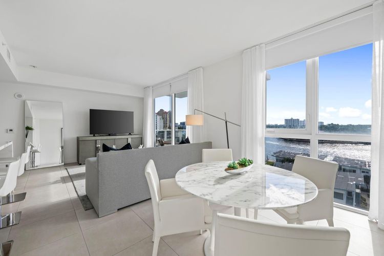 Tiffany House #607 image #7