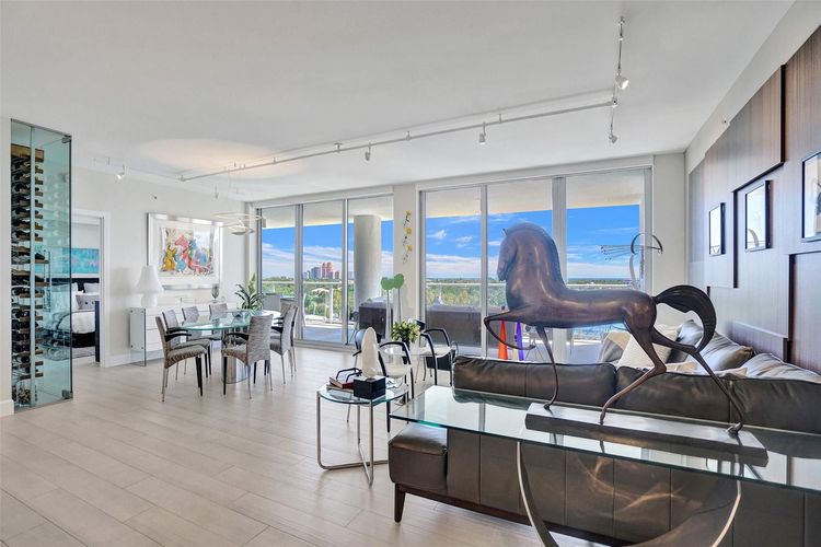 Riva Fort Lauderdale #804 image #15