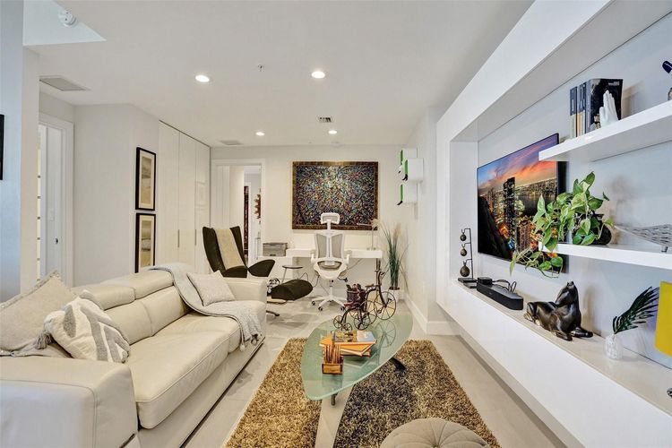 Riva Fort Lauderdale #804 image #30