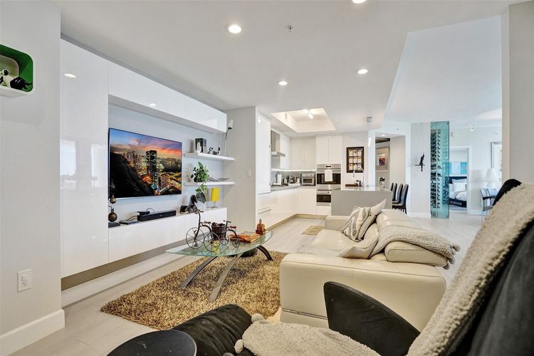 Riva Fort Lauderdale #804 image #33