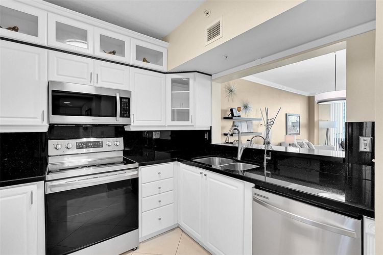 The Tides at Bridgeside Square #805 image #10