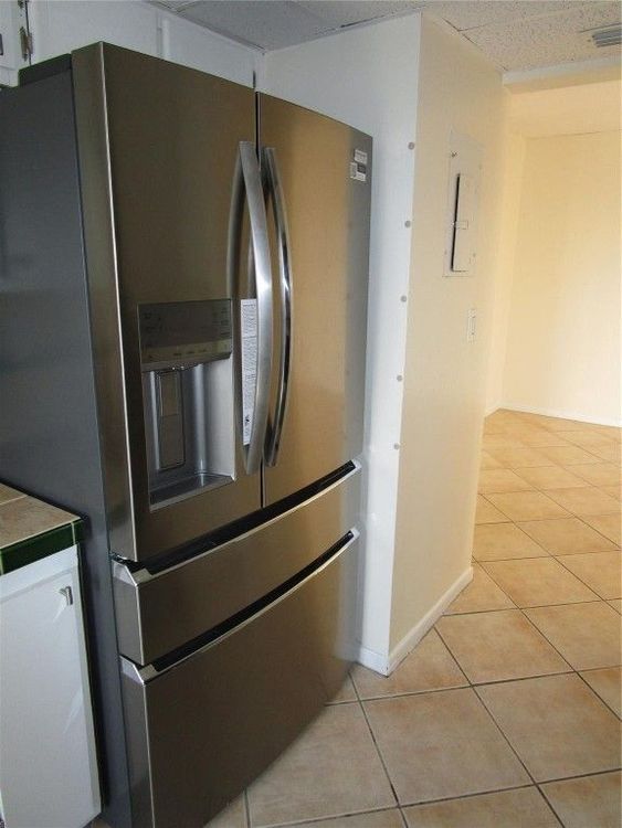 Embassy Towers #12E image #21