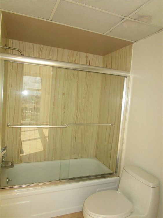 Embassy Towers #12E image #9