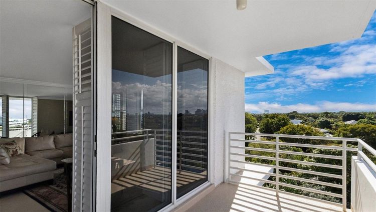 Sunrise Tower #6F image #14