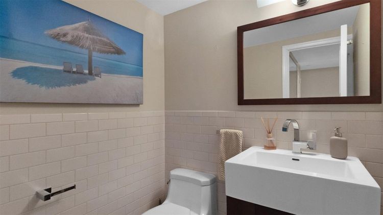 Sunrise Tower #6F image #29