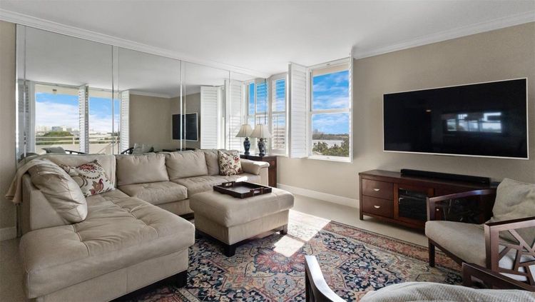 Sunrise Tower #6F image #8