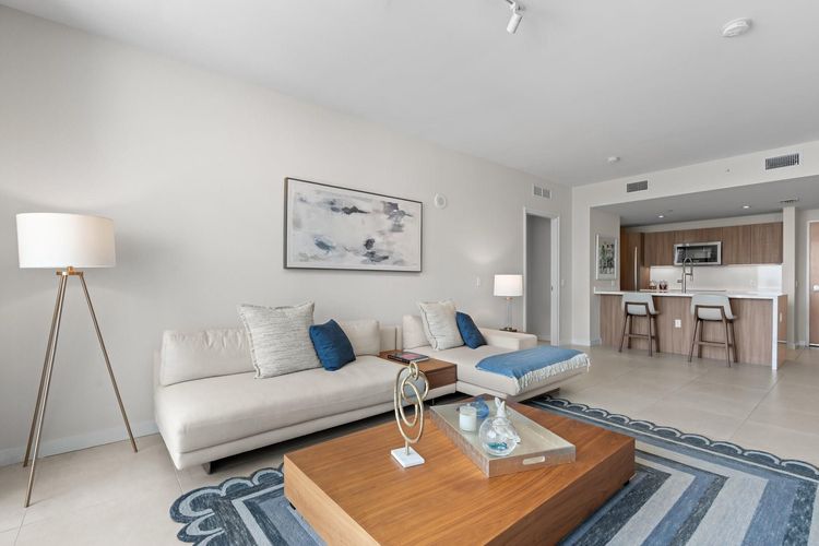 Tiffany House #1102 image #14