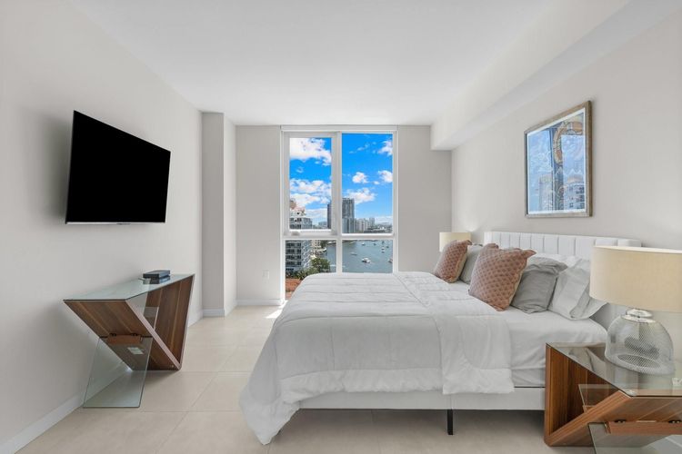 Tiffany House #1102 image #18