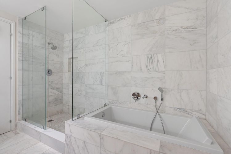 Tiffany House #1102 image #22