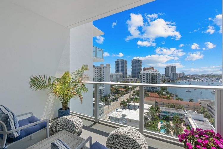 Tiffany House #1102 image #23