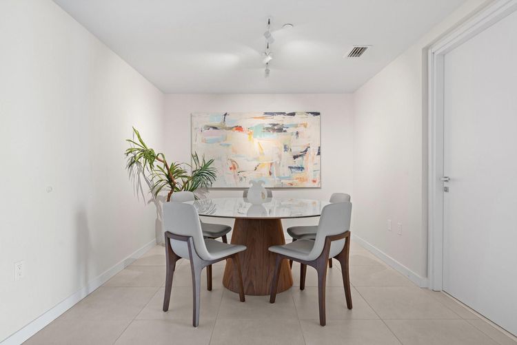 Tiffany House #1102 image #8