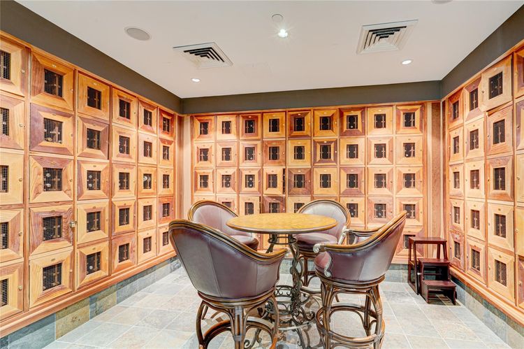 L'Ambiance #704 image #36