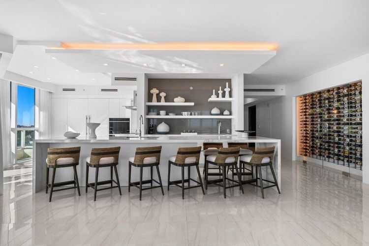 Las Olas Beach Club #1201 image #11