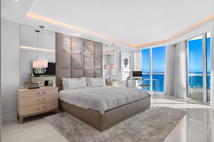 Las Olas Beach Club #1201 image #15