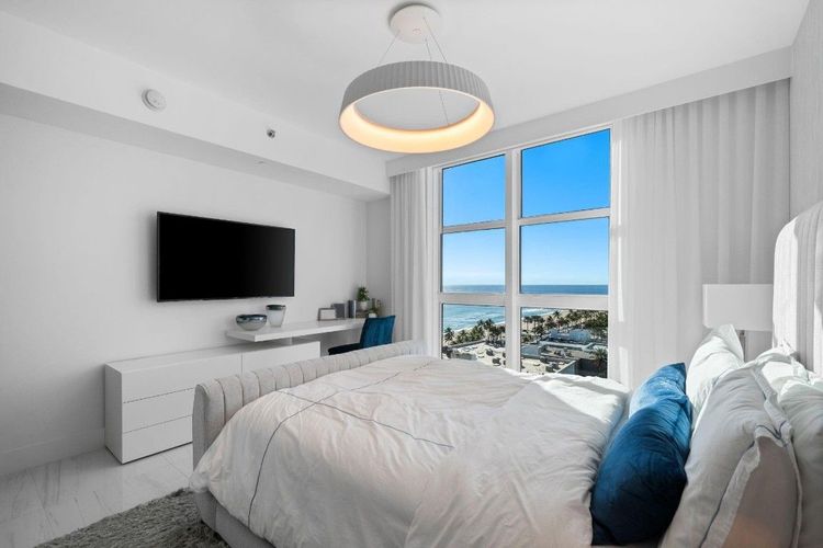 Las Olas Beach Club #1201 image #24