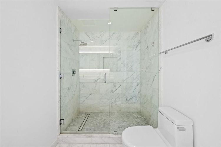 Tiffany House #411 image #14