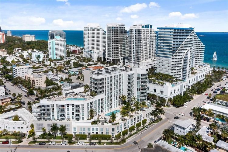 Tiffany House #411 image #26