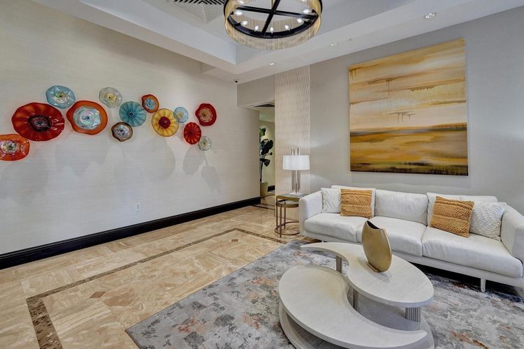 The Vue #1406N image #45