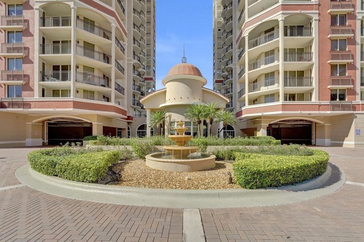 The Vue #1406N image #50