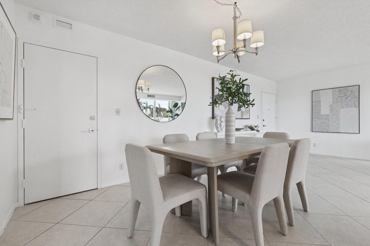 Embassy Towers #4C image #19