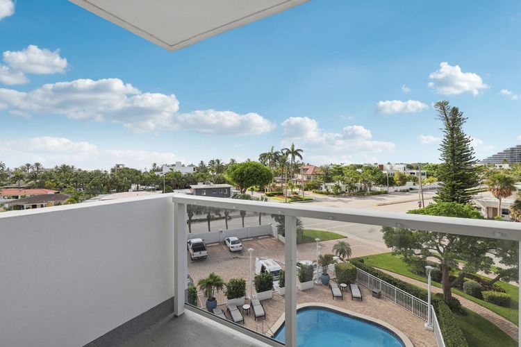 Embassy Towers #4C image #33