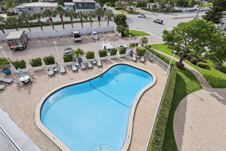 Embassy Towers #4C image #34