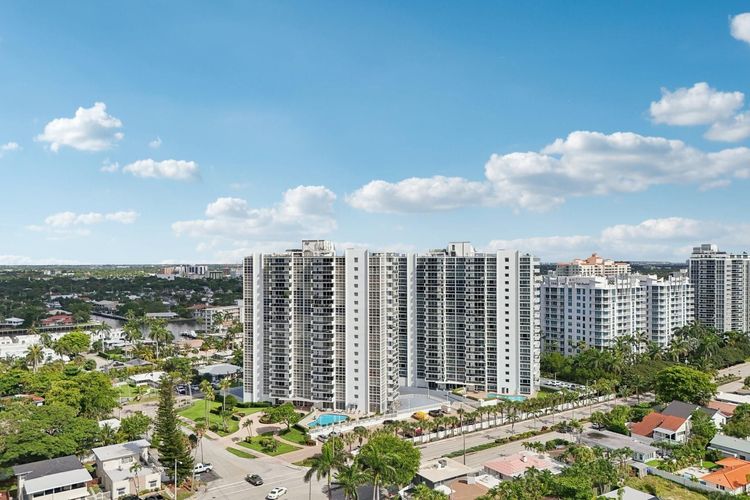 Embassy Towers #4C image #37