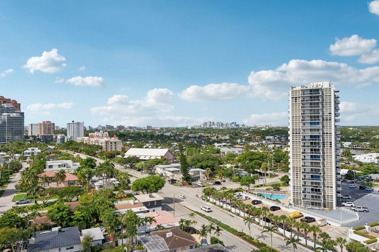 Embassy Towers #4C image #44