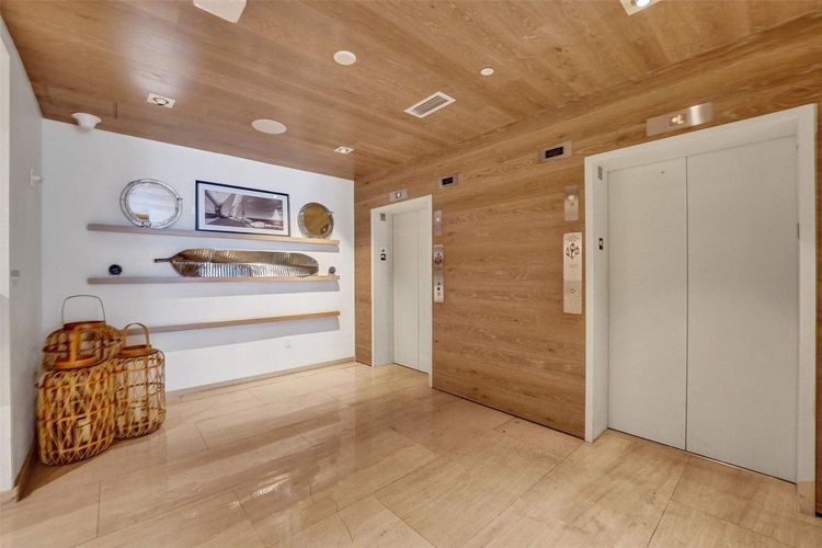 Tiffany House #1212 image #17