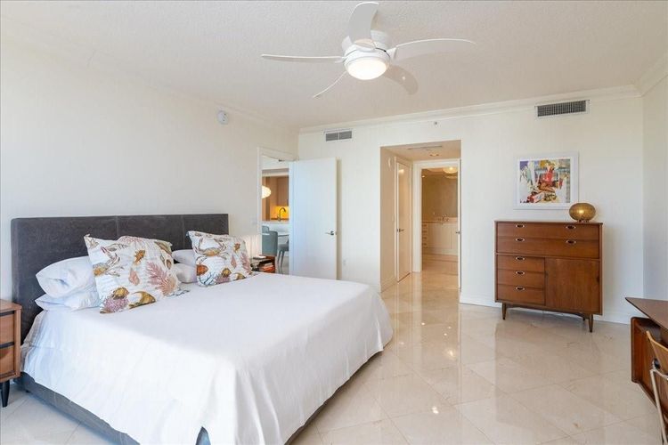 La Rive #506 image #10