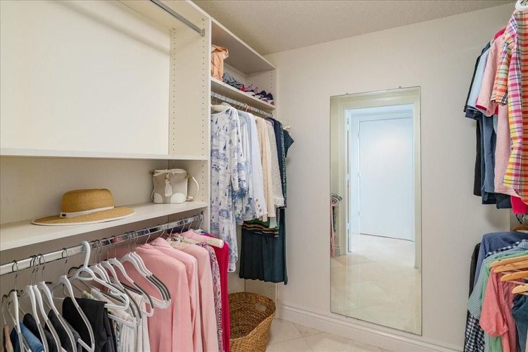 La Rive #506 image #13