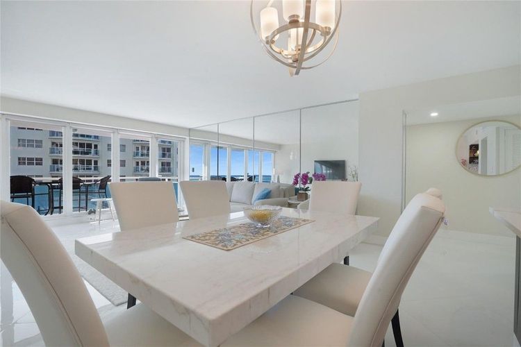 Commodore #410 image #15