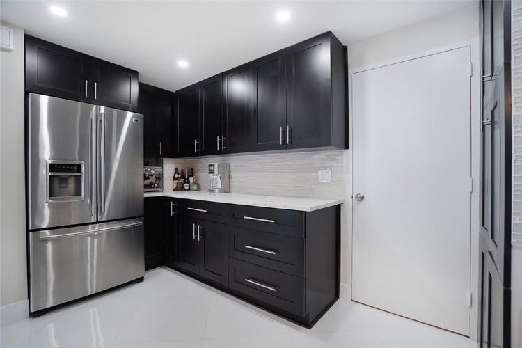 Commodore #410 image #23