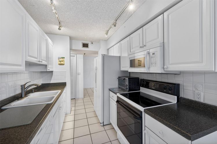 Leisure Towers #203 image #8