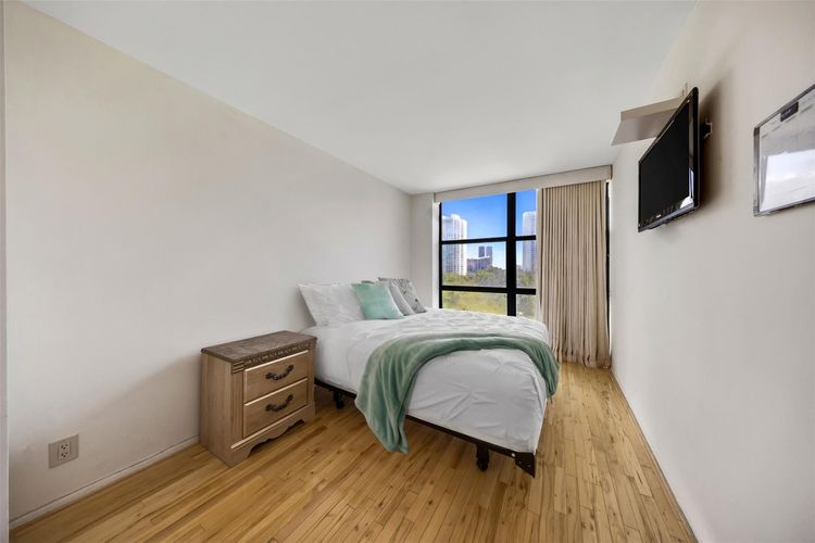 Biscayne Cove #804 image #23