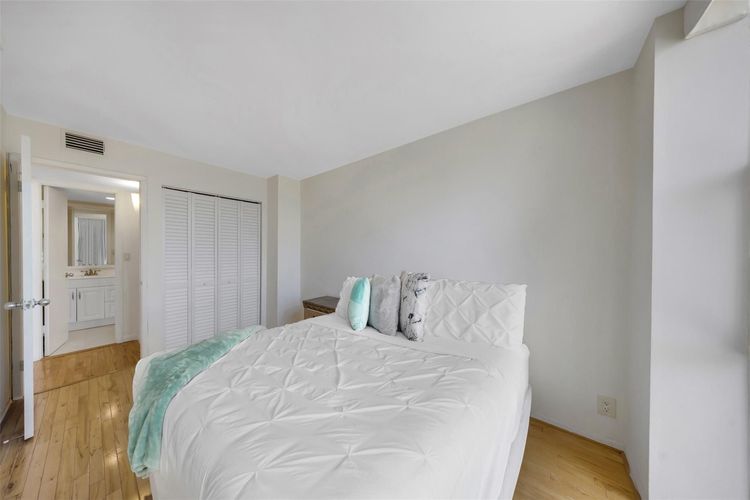 Biscayne Cove #804 image #25