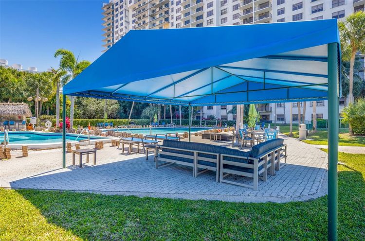 Biscayne Cove #804 image #29