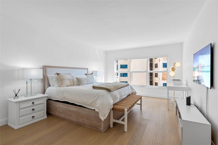 Regency Towers #606 image #17