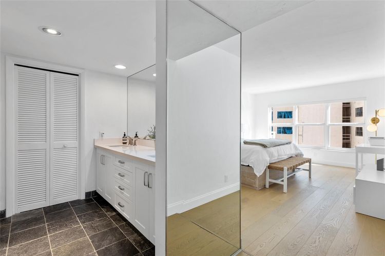 Regency Towers #606 image #20