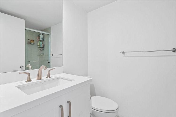 Regency Towers #606 image #26