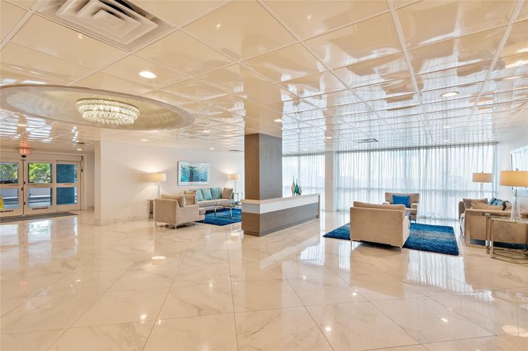 Regency Towers #606 image #36