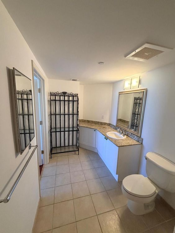 The Yacht Club at Aventura #1814 image #11