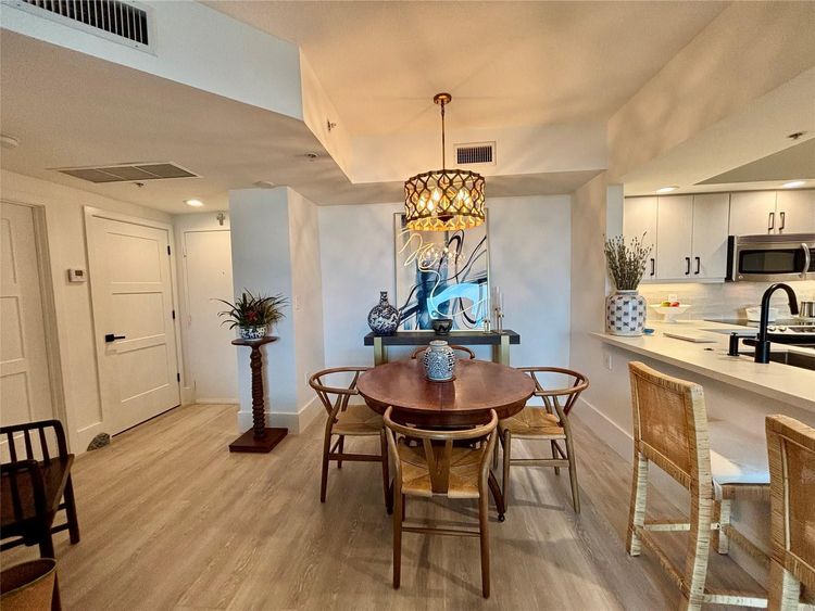 Waverly Las Olas #715 image #9