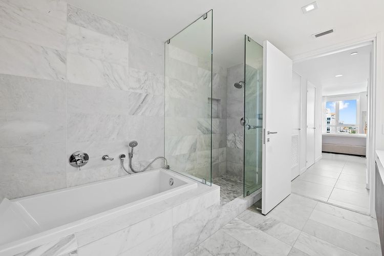 Tiffany House #903 image #13