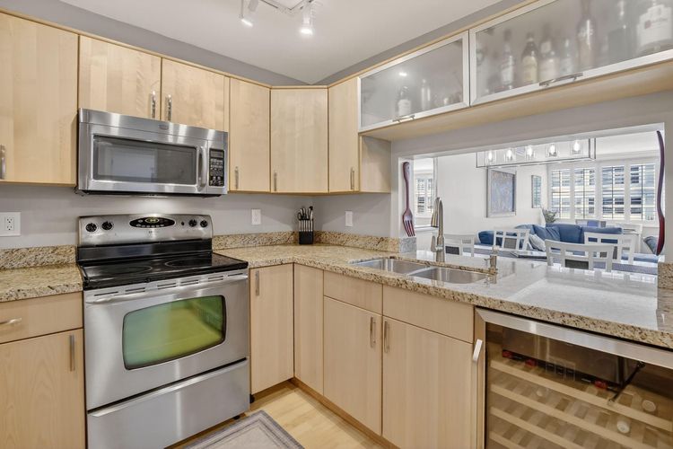 East Point Towers #708 image #6